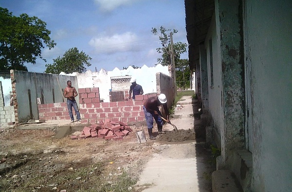 Locales readaptados cerca del poblado de Altagracia se convierten en viviendas para damnificados por fenómenos climáticos.