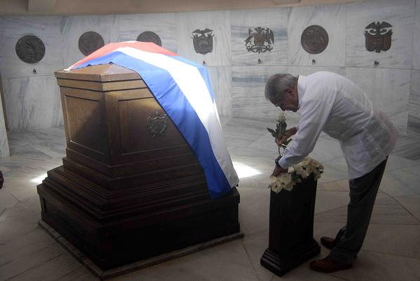 López Rivera rindió tributo a Mariana, Céspedes, Martí y a Fidel