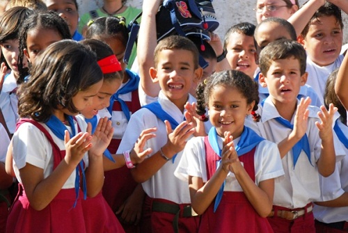 Felicitan a las nuevas generaciones de camagüeyanos por el 4 de abril