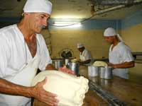 Camagüey garantiza leche cuajada a queseras de varias provincias