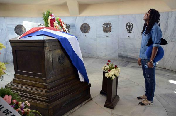 Trovador Raúl Torres, autor de la canción Cabalgando con Fidel.