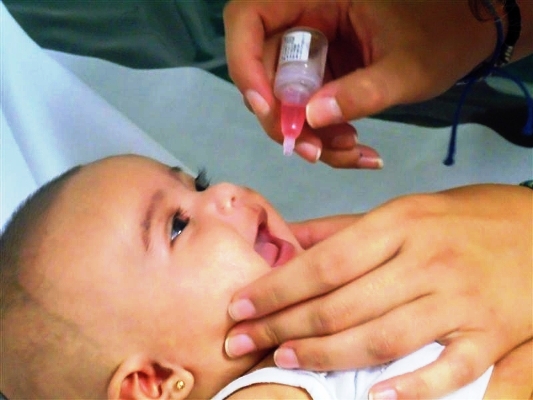 Children in Camaguey Receive Vaccine against Polio