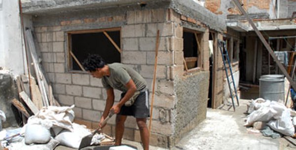 Especialistas nacionales disertan en Camagüey sobre nuevas políticas de la vivienda