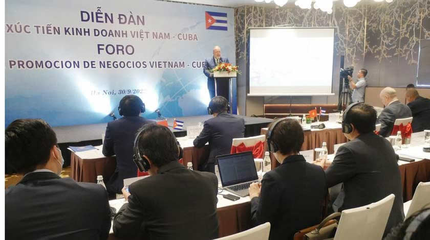 Firman Cuba y Vietnam diez acuerdos de carácter empresarial  