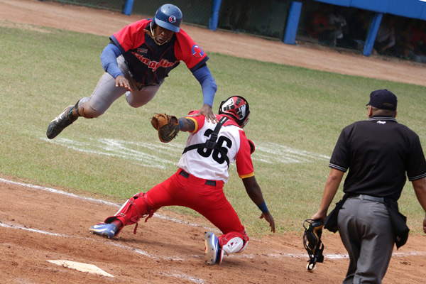 Ya está el equipo de Camagüey para próxima Serie Nacional de Béisbol (+ Audio y Listado)