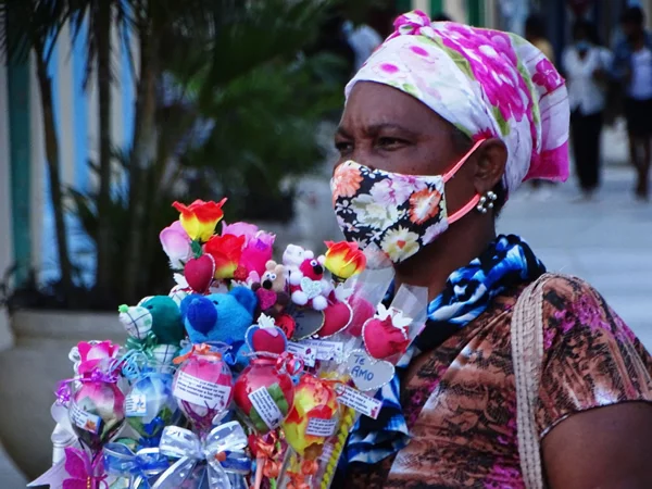  Mujer, un constante desafío