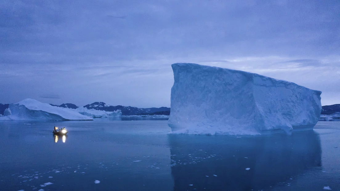 Hielo zombi de Groenlandia elevará el nivel del mar en 25 centímetros