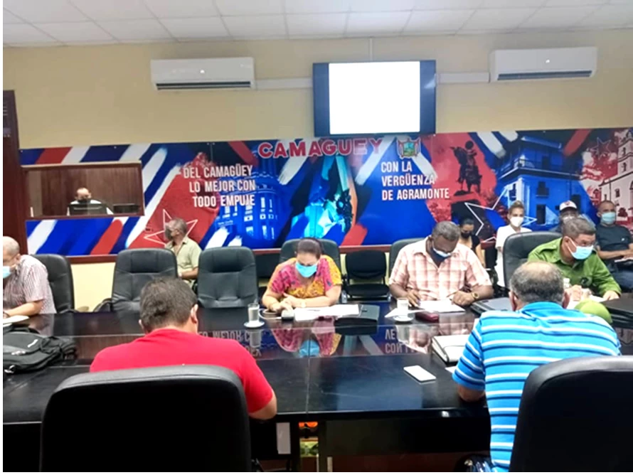 Debaten en Grupo Temporal de Camagüey estrategias para el sector de la Salud