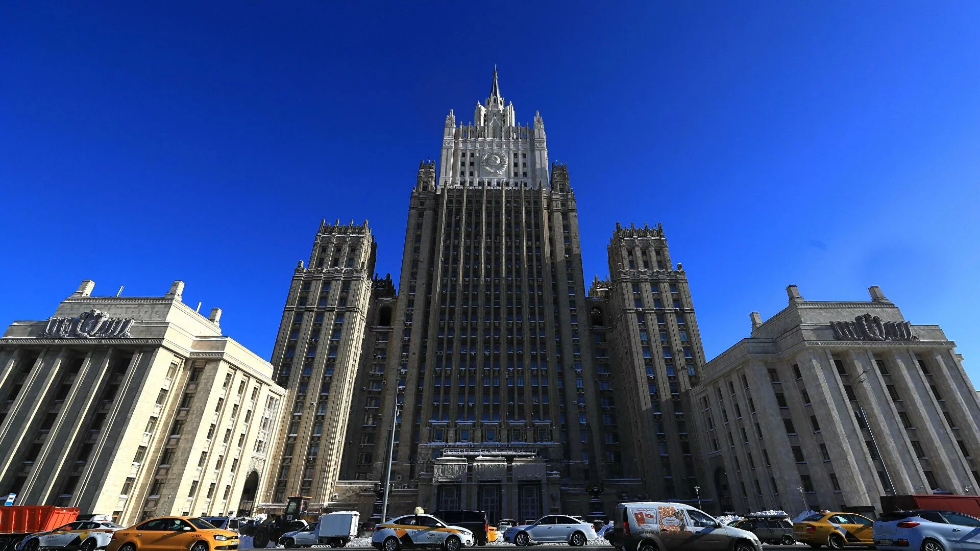 Insta Rusia a Reino Unido a abandonar acciones provocadoras en torno a Ucrania