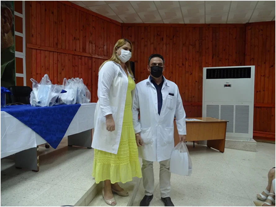 Premian a investigadores del Hospital Provincial  Manuel Ascunce Domenech en Camagüey (+ Post)