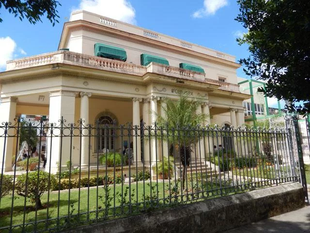Felicita Díaz-Canel a Centro Nacional de Educación Sexual de Cuba