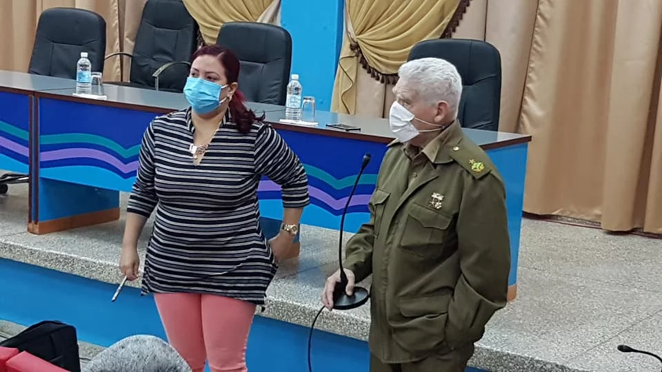 Exhorta Ramiro Valdés Menéndez en Camagüey a revertir atrasos en construcción de viviendas (+ Posts)
