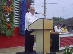 Preside Ricardo Alarcón sesión solemne de Asamblea Municipal en Guáimaro