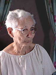 María Josefa, más conocida por Chucha, siempre tiene presente a su hermano Tato Rodriguez Bedo, quien fue asesinado por los esbirros de Batista en 1958 cuando sólo tenía 19 años. (Fotos Gualveris Rosales Sánchez).