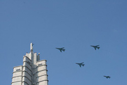 Inició en Cuba Revista Militar y Desfile popular