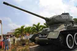 Ratifican Socialismo en Cuba con Revista Militar y Desfile Popular