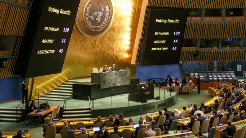 La session d’urgence de l’Assemblée générale de l’ONU demande une trêve humanitaire à Gaza