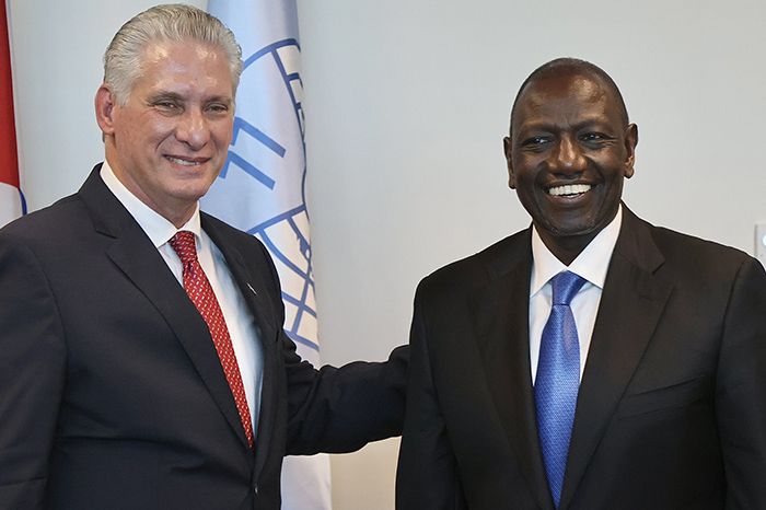 Cuban President spoke with his Kenyan counterpart