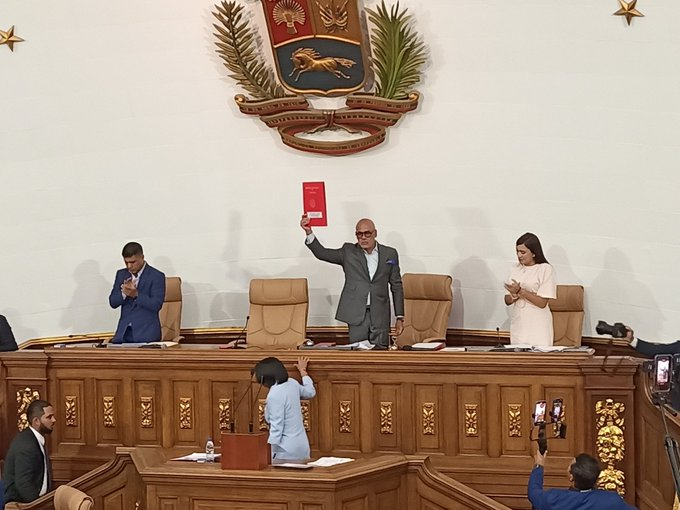 Parlamento de Venezuela aprueba proyecto de Ley contra Fascismo