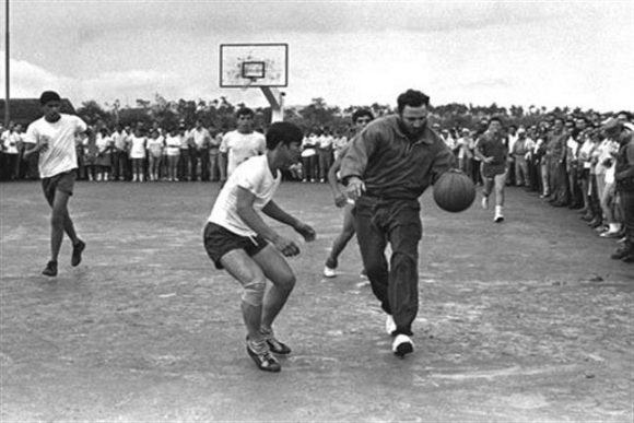 Glorias del deporte rememoran instantes con Fidel (+ Foto)