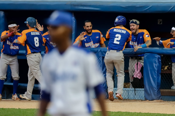 Sancti Spíritus and Industriales command the Elite Cuban Baseball League