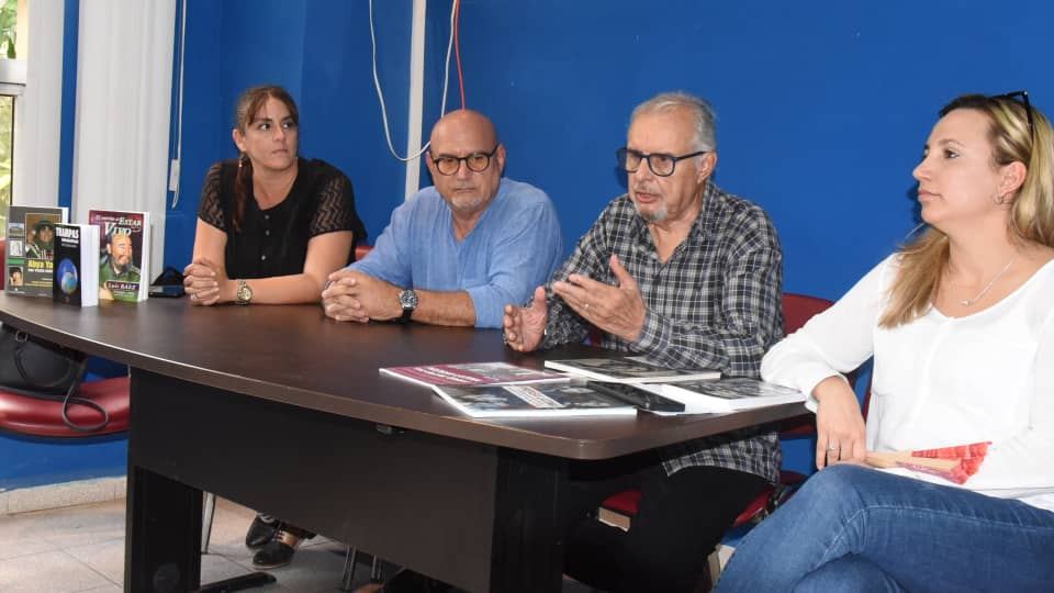 Books from Prensa Latina arrive at the Cuban Faculty of Communication (+ Photos)