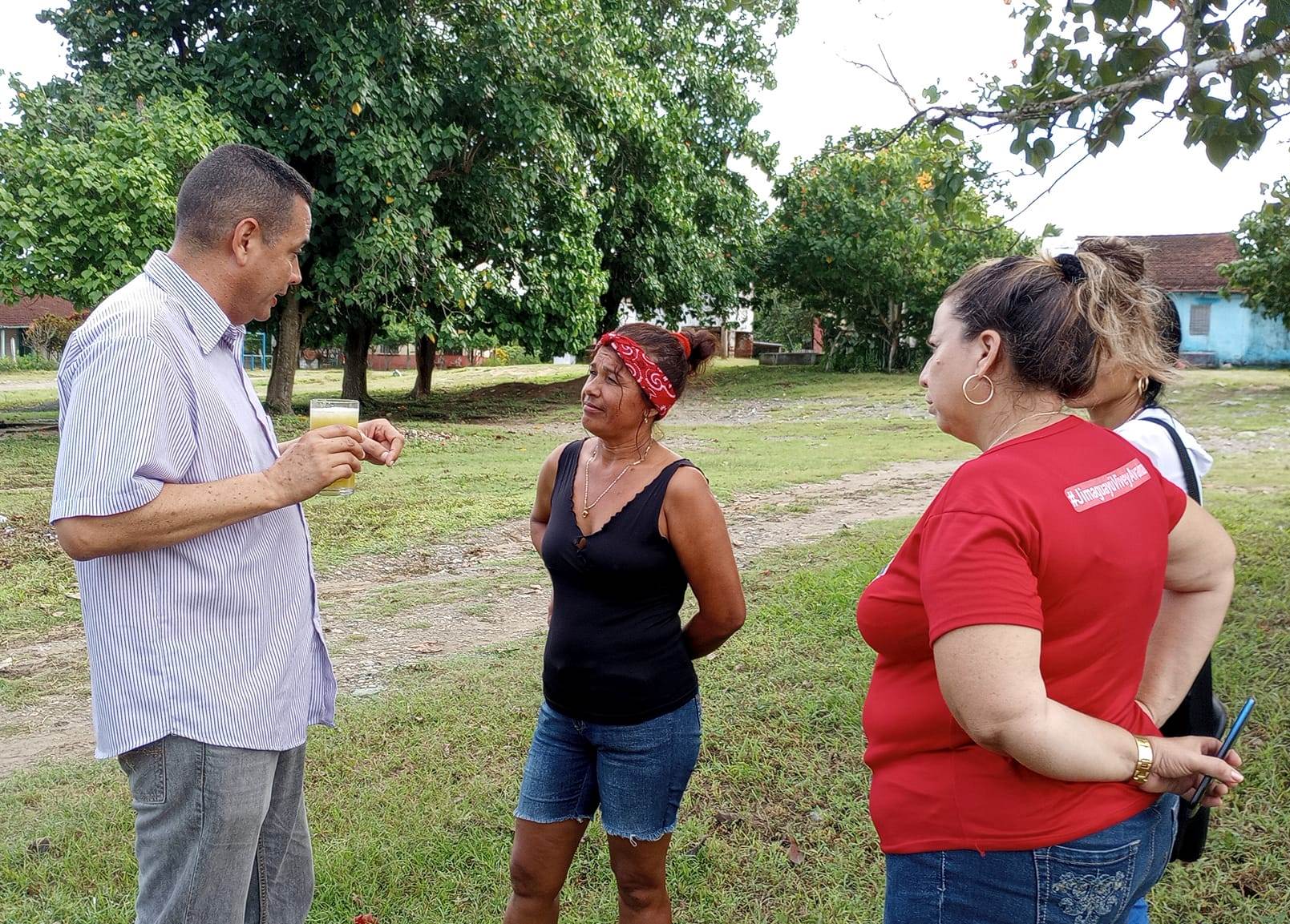 Des députés rencontrent des habitants de la municipalité de Jimaguayú à Camagüey (+ Photo) 