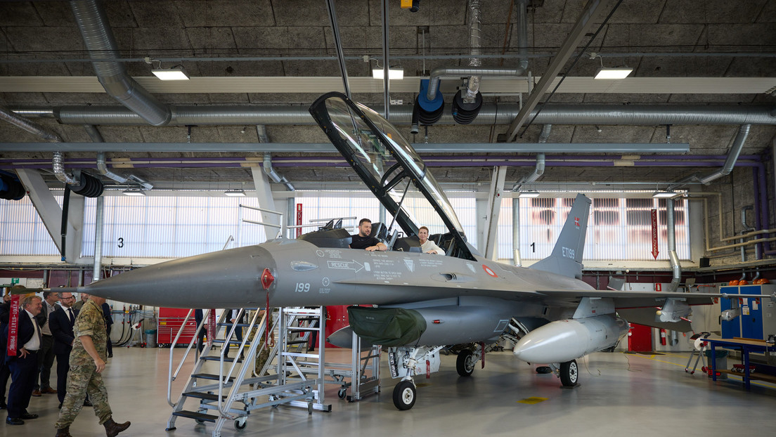 Dinamarca permitirá a Ucrania usar los aviones F-16 para atacar territorio ruso 