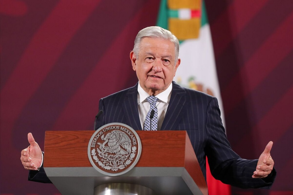 López Obrador denounces complicity in crime in the State of Ayotzinapa	