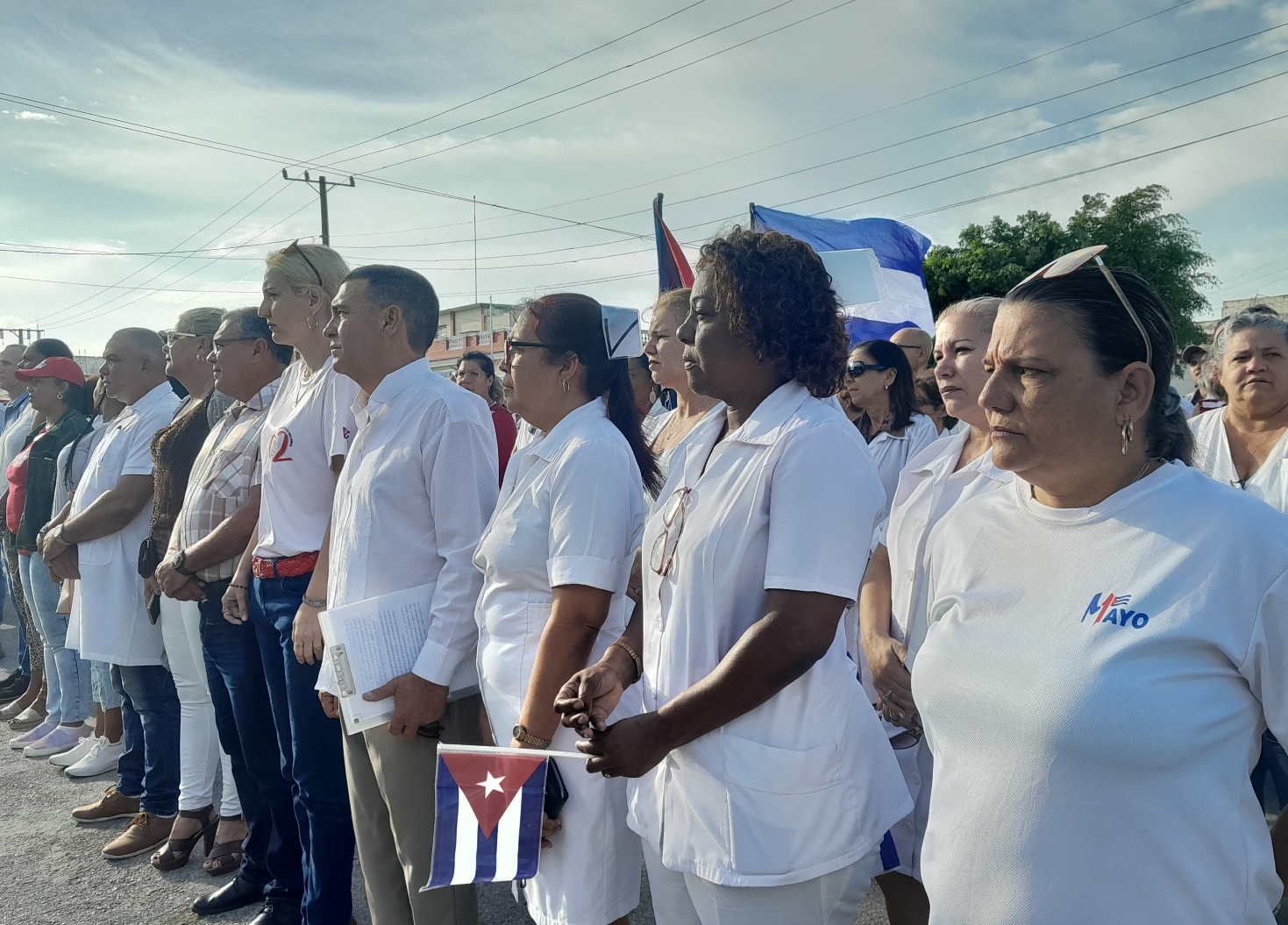 Trabajadores camagüeyanos de Salud ratifican su compromiso rumbo al Primero de Mayo (+ Foto)