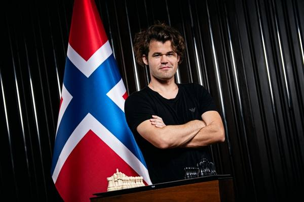 Magnus Carlsen completes his collection of chess trophies