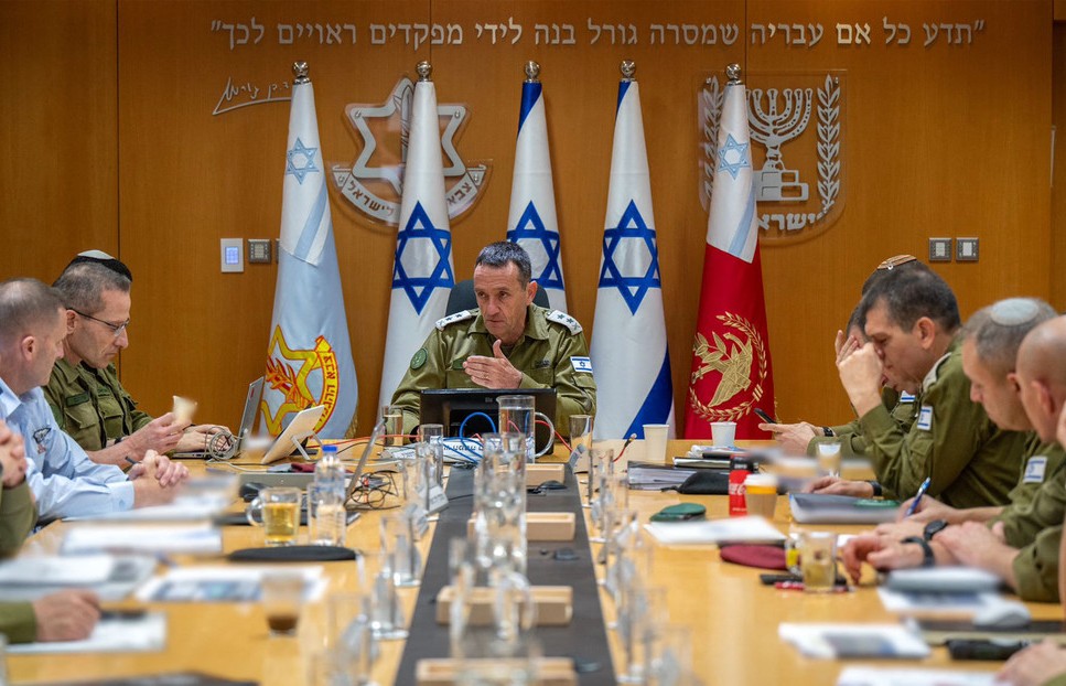 Israel estudia posibles respuestas tras ataque iraní