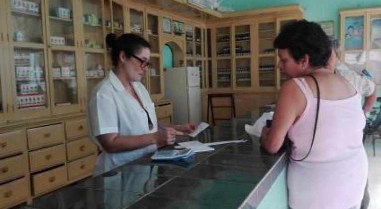 Aprueban precios a nuevos productos en red de farmacias