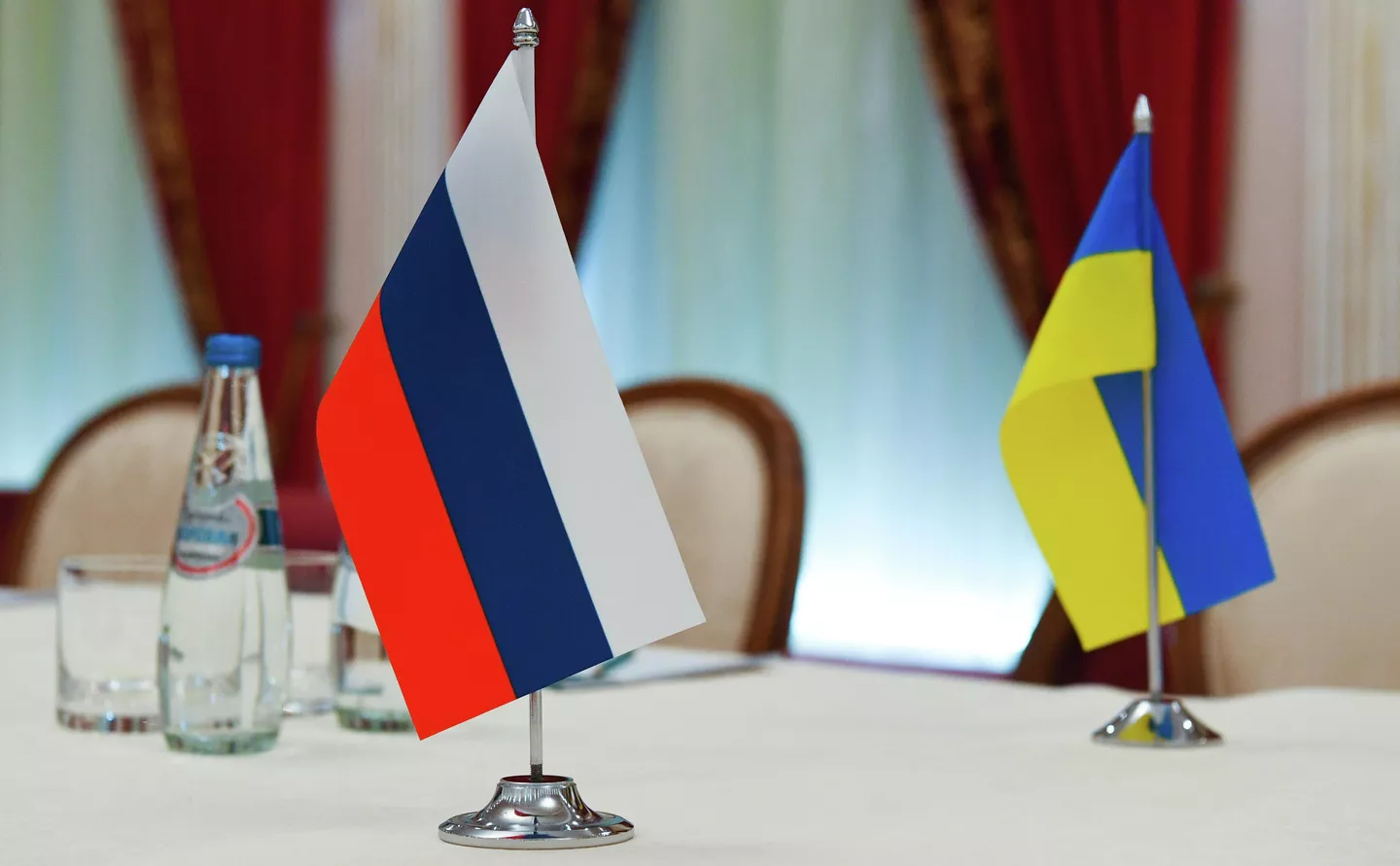 Moscú critica organización de consultas sobre Ucrania sin inclusión de Rusia