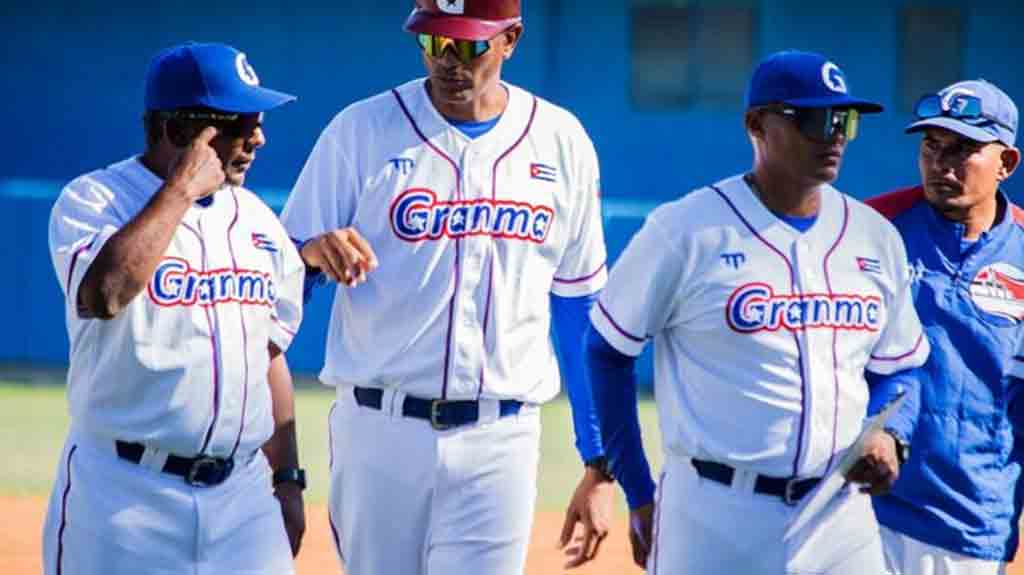 Cuban team prepares at the headquarters of the baseball Champions League 