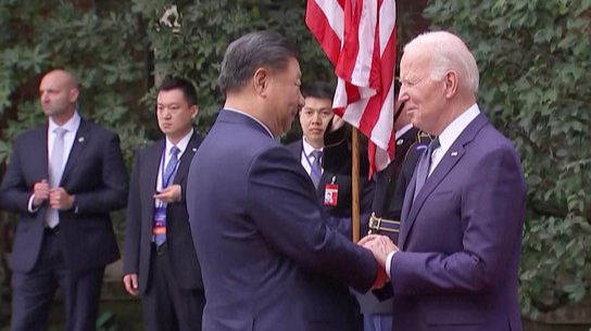 Les présidents Biden et Xi Jinping s'entretiennent à San Francisco (États-Unis)