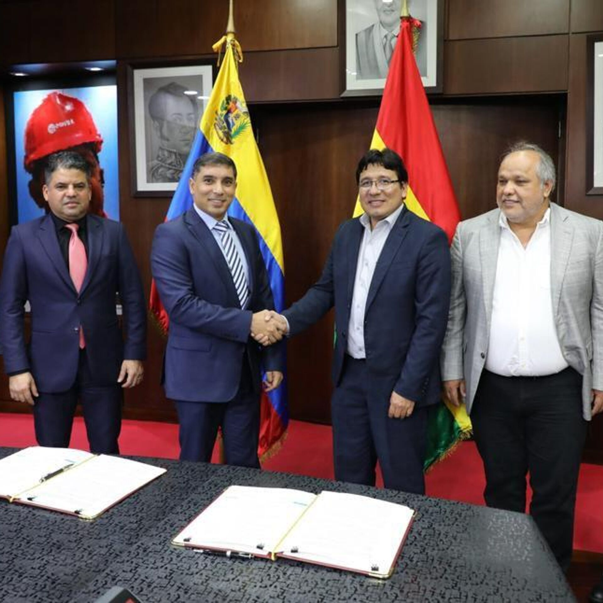 Le Venezuela et la Bolivie signent des accords sur le pétrole et le gaz