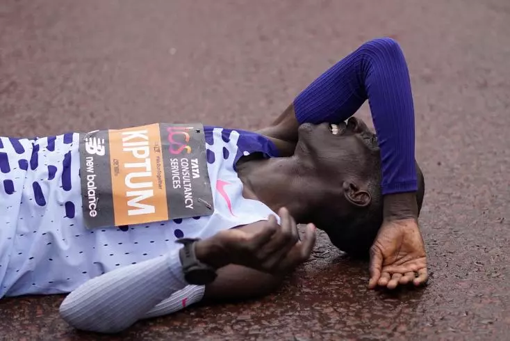 Marathon de Chicago: exploit de Kiptum, qui efface le record du monde de Kipchoge