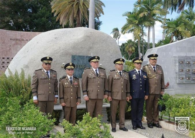 Chief of the Nicaraguan Army pays tribute to Cuban héroes