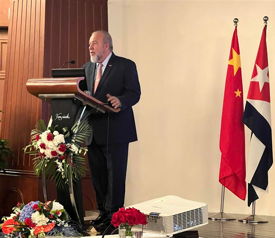 Le Premier ministre cubain qualifie de succès sa visite en Chine