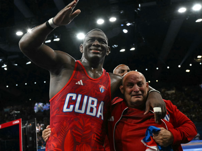 Pentacampeón olímpico cubano detalla sus experiencias en China