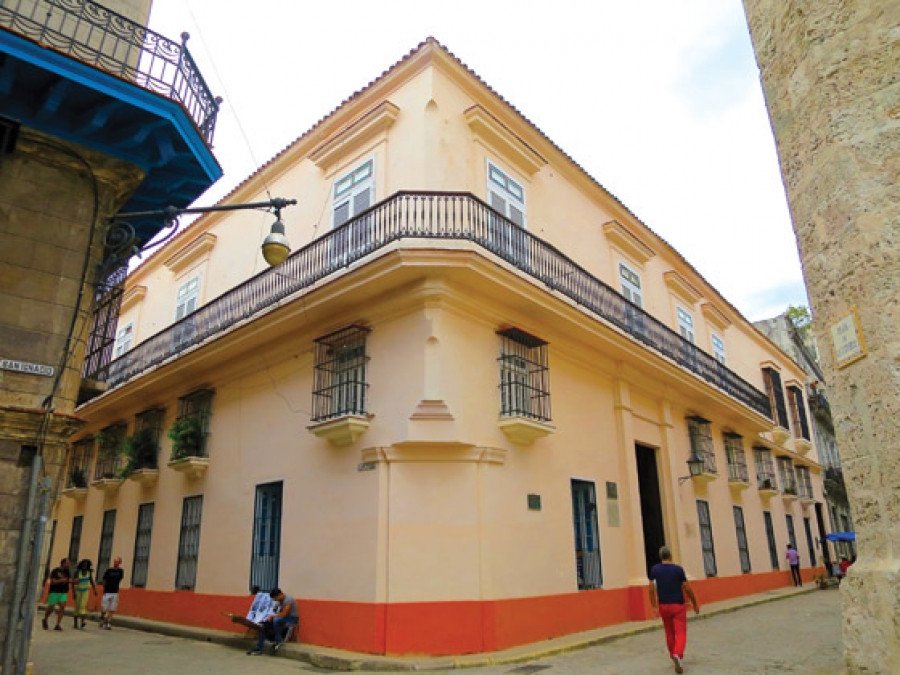 Marea Negra exhibition and Cuba va Conmigo Festival inaugurate