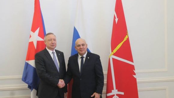 Cuba y Rusia sellan en San Petersburgo nuevos acuerdos de cooperación bilateral