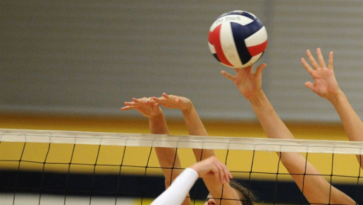 Canada 🇨🇦 opens NORCECA Girls' U17 with a tie-break win against Cuba 🇨🇺  🇨🇦 3-2 (26-28, 25-18, 16-25, 25-11, 15-9) vs 🇨🇺 Top Scorers…