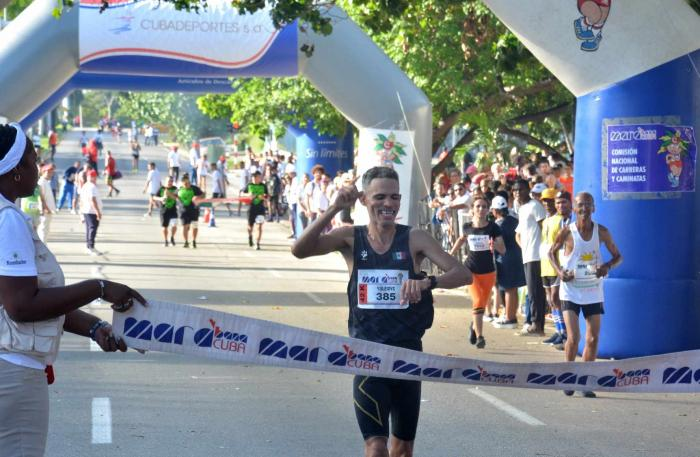 Cuban Yuleidys La O repeated his victory in the Marabana maratón