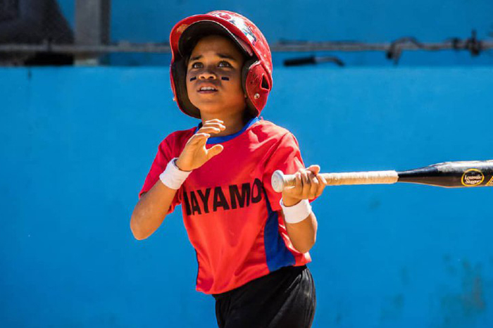 Battle for women's softball throne in Cuban Little League