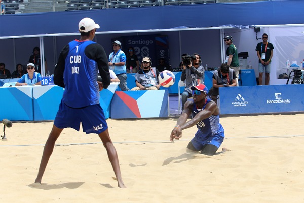 Cubanos se preparan para últimos eventos de voleibol de playa