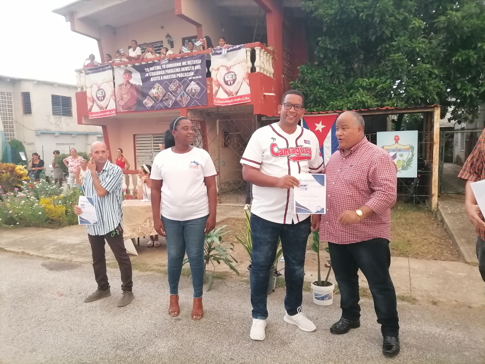 Con el protagonismo del pueblo