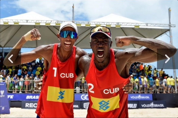 Plata para dúo playero cubano en Challenge de Saquarema