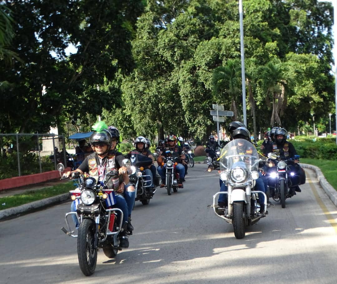 Un clásico sonar de motos en Camagüey